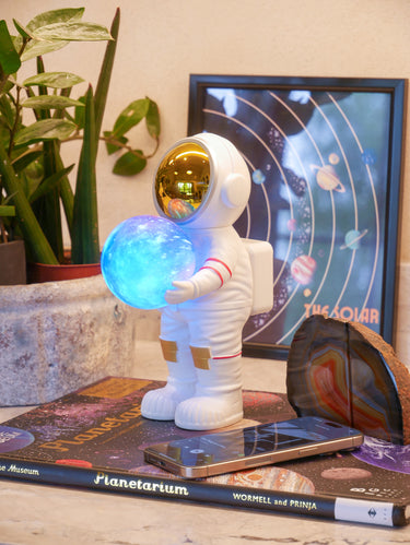 Astronaut Rechargeable USB Radio, Bluetooth Speaker with RGB - Galaxy